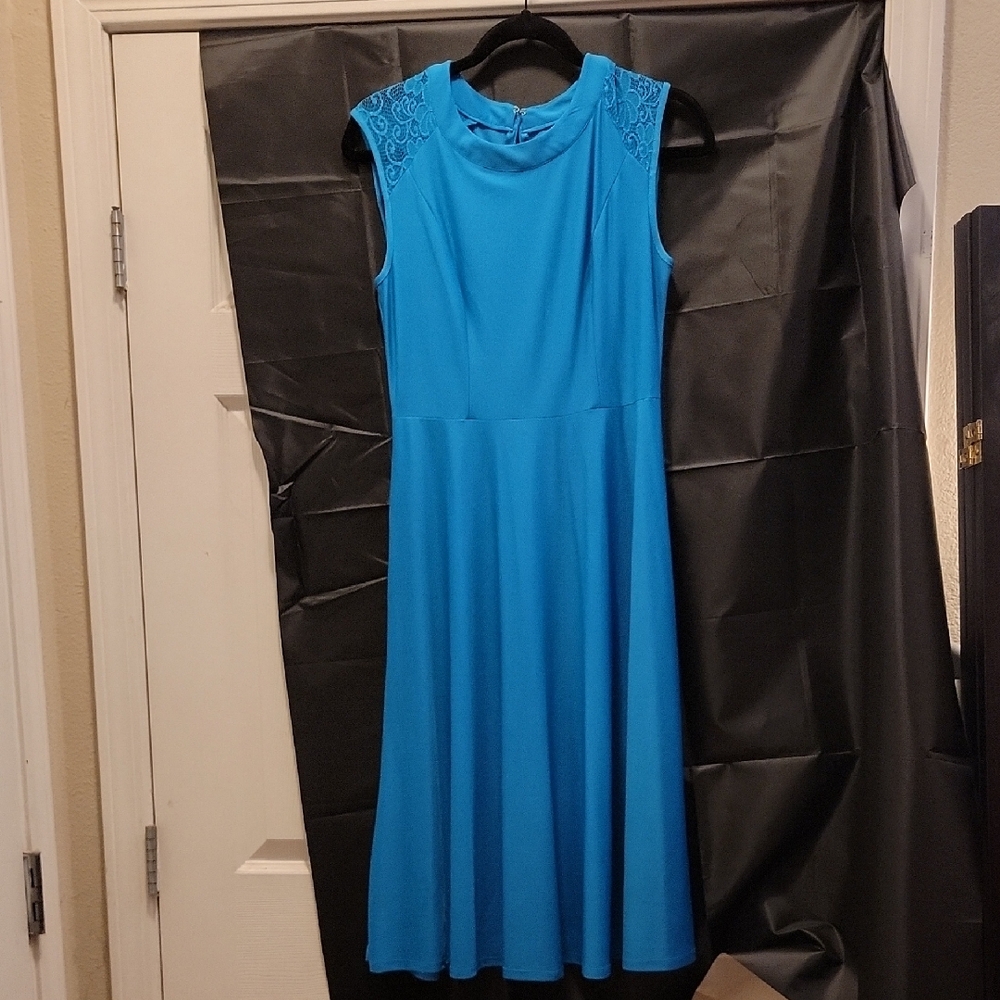 New York & Company Blue Sleeveless Mock Neck Midi Dress